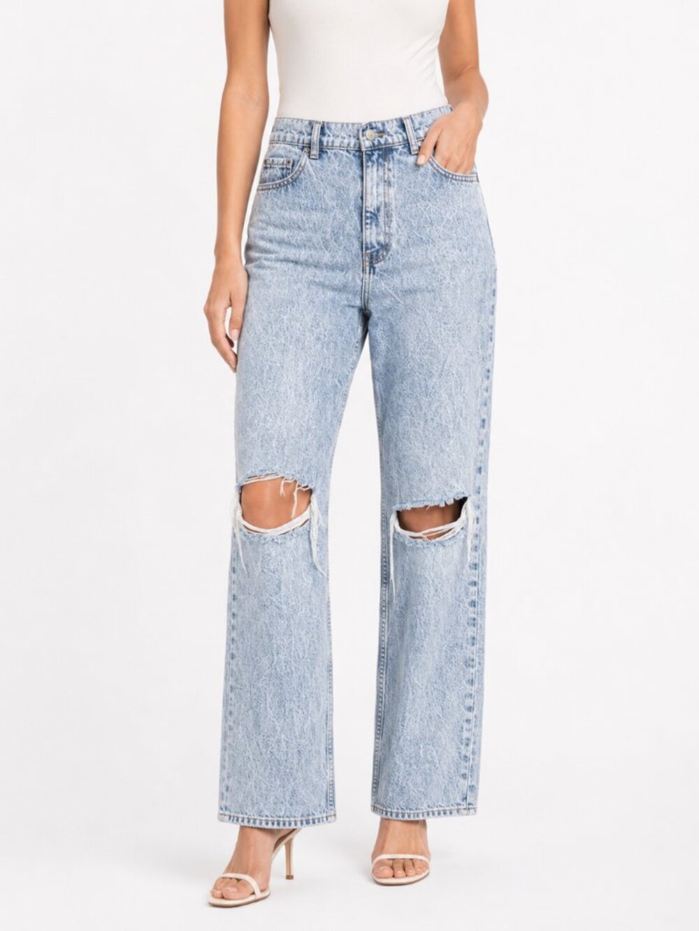 𝅺lioness  STONE LIGHT WASH HIGH RISE WIDE LEG DISTRESSED RAW HEM JEANS - S